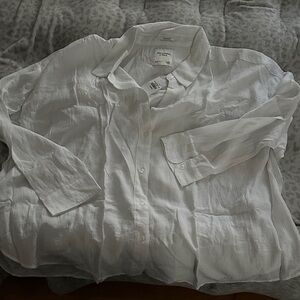 Abercrombie Women’s white button down